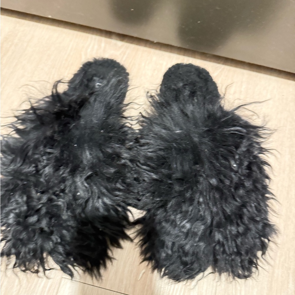 UGG Black Fluffy Slippers